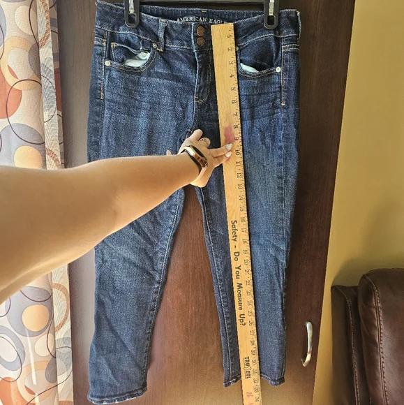 American Eagle Artistic Crop Blue Denim Jeans - Picture 6 of 9